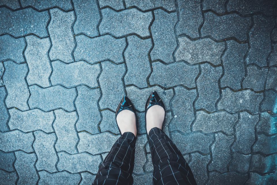 クラスTシャツがつなぐ記憶と団結学生たちの思い出を彩るオリジナル文化