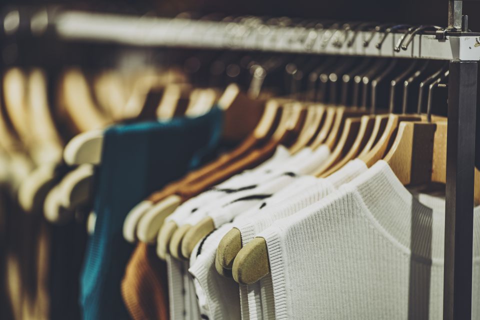 個性と青春が織りなすクラスTシャツ最新トレンドと学生たちの物語